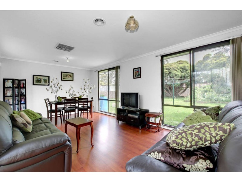 7 WERONA COURT, Meadow Heights VIC 3048