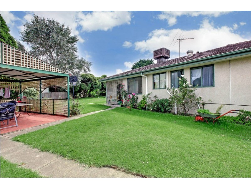 7 WERONA COURT, Meadow Heights VIC 3048