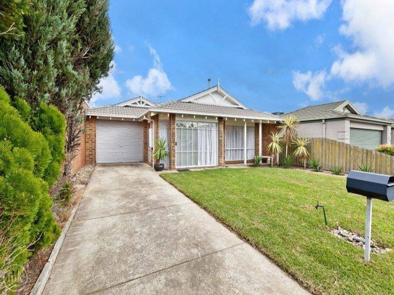 44 REARDEN CRESCENT, Roxburgh Park VIC 3064