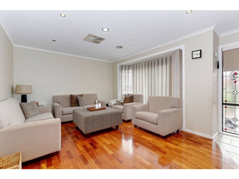 8 CHERRY COURT, Meadow Heights VIC 3048