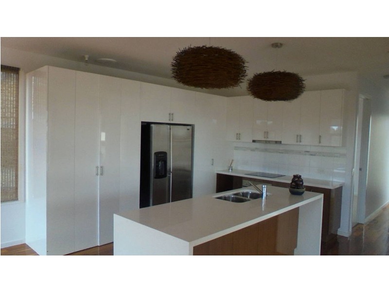 11A McNICOL CLOSE, Meadow Heights VIC 3048