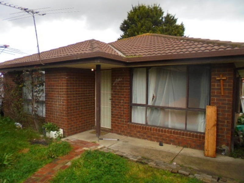 2/4 MUNRO COURT, Meadow Heights VIC 3048