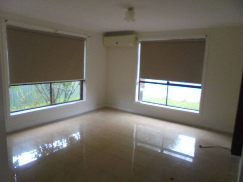 2/4 MUNRO COURT, Meadow Heights VIC 3048