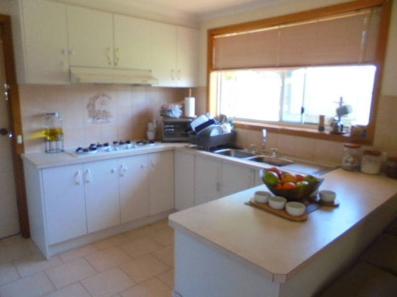 12 GIMLET CLOSE, Meadow Heights VIC 3048