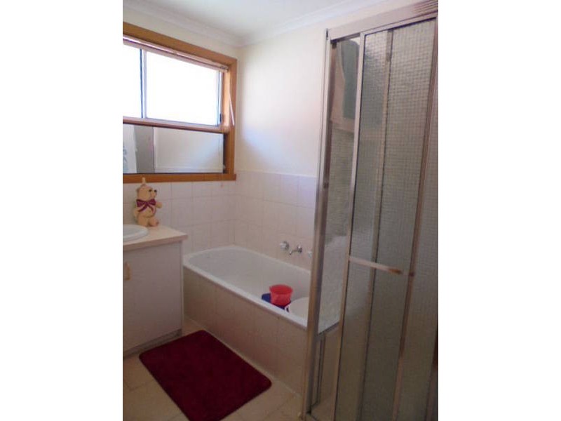 12 GIMLET CLOSE, Meadow Heights VIC 3048