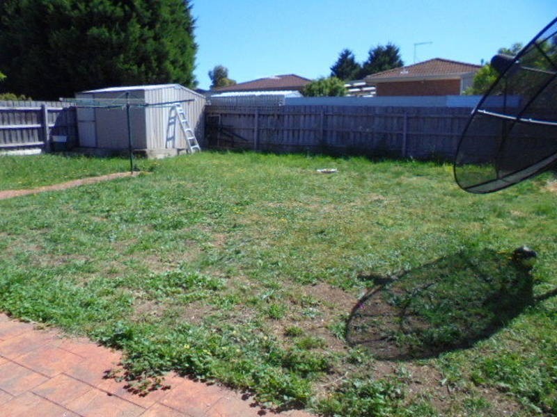 12 GIMLET CLOSE, Meadow Heights VIC 3048