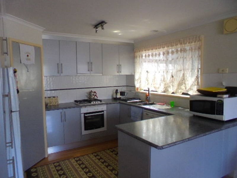 13 BELAR COURT, Meadow Heights VIC 3048