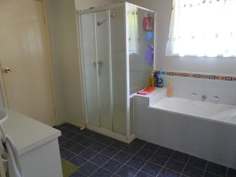 13 BELAR COURT, Meadow Heights VIC 3048