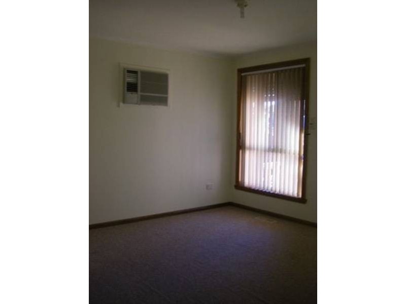 13 NICHOLSON CRESCENT, Meadow Heights VIC 3048