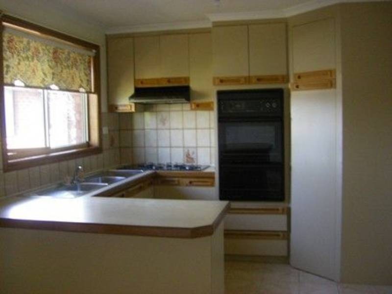 13 NICHOLSON CRESCENT, Meadow Heights VIC 3048