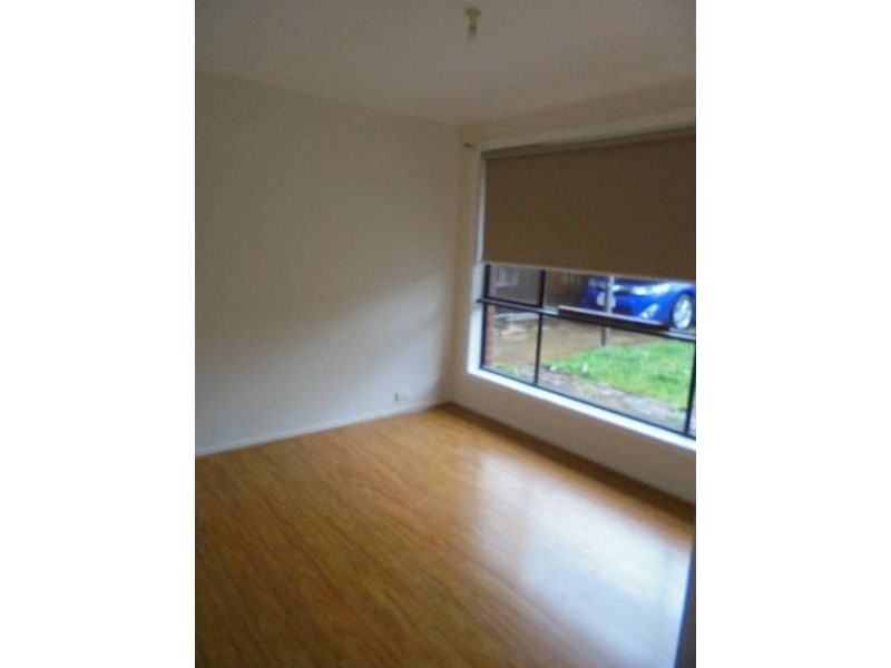 2/4 MUNRO COURT, Meadow Heights VIC 3048