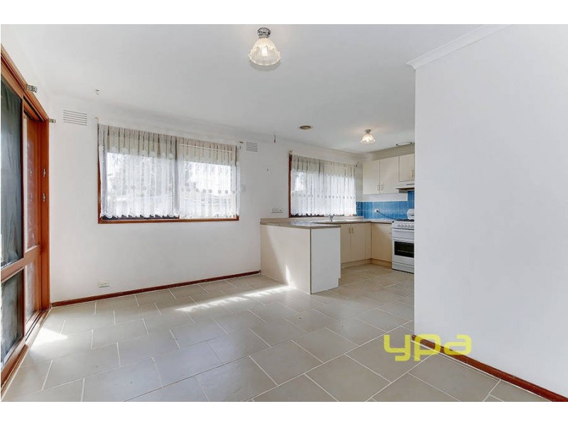 10 BERRINGA COURT, Meadow Heights VIC 3048