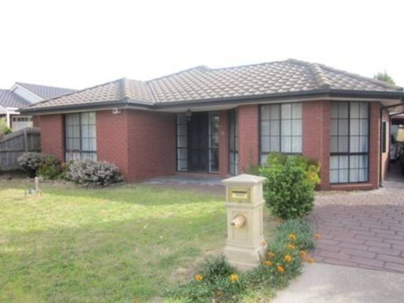 26 Matthews Crescent, Roxburgh Park VIC 3064