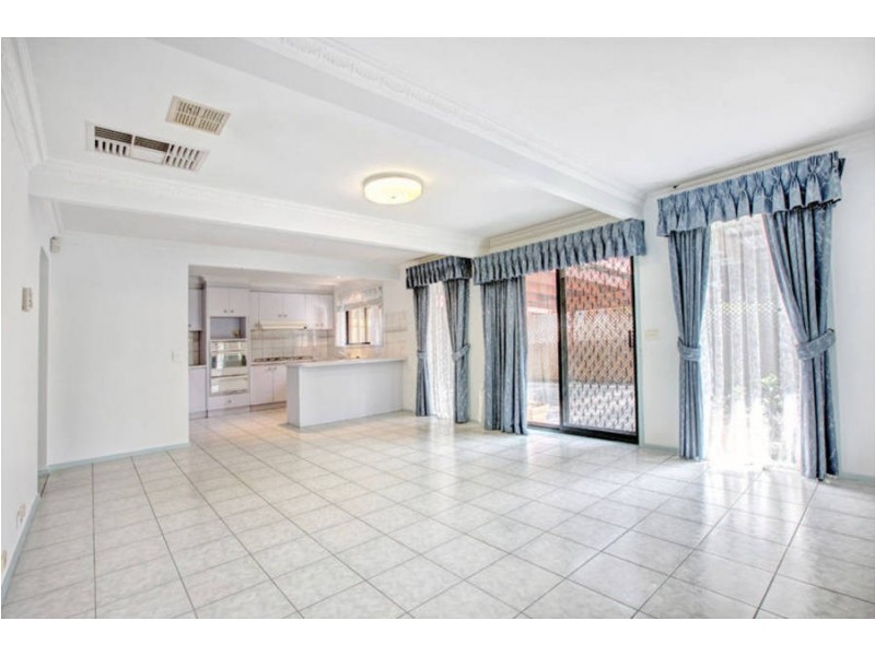 26 Matthews Crescent, Roxburgh Park VIC 3064