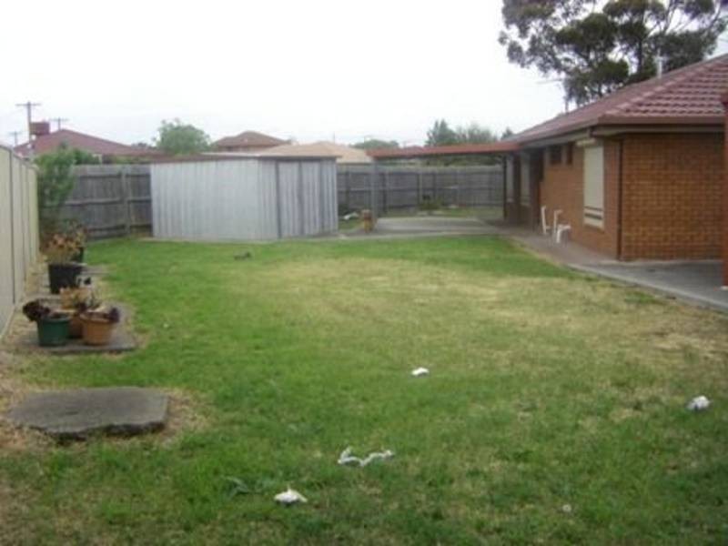 13 COLIGNAN COURT, Meadow Heights VIC 3048