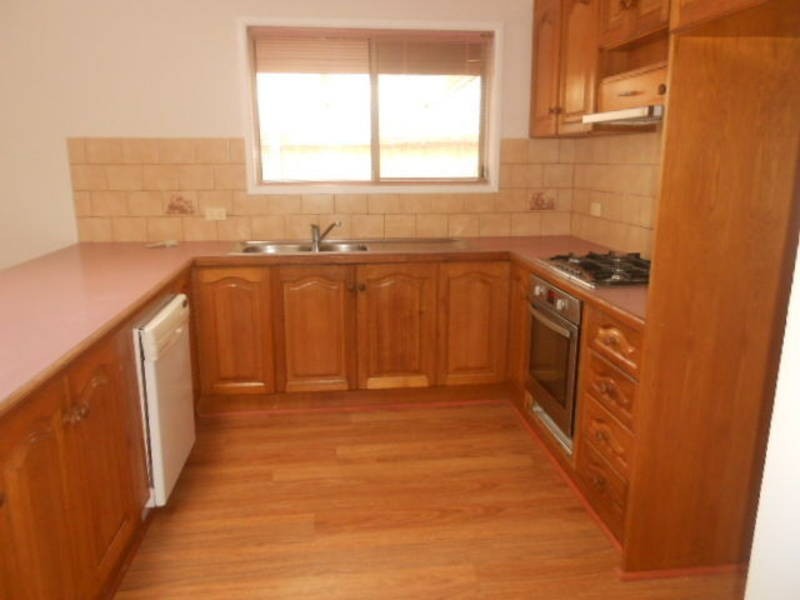 6 MITTA MITTA WAY, Meadow Heights VIC 3048