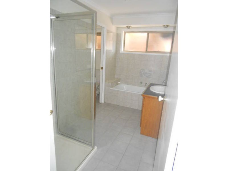 6 MITTA MITTA WAY, Meadow Heights VIC 3048