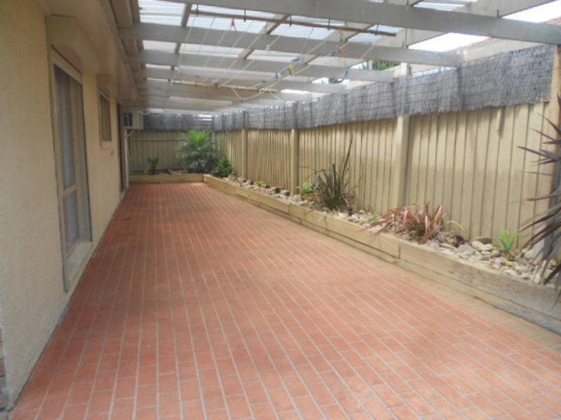 6 MITTA MITTA WAY, Meadow Heights VIC 3048