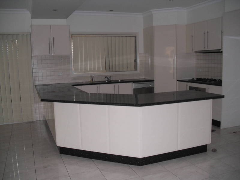 55  VILLAWOOD AVENUE, Roxburgh Park VIC 3064