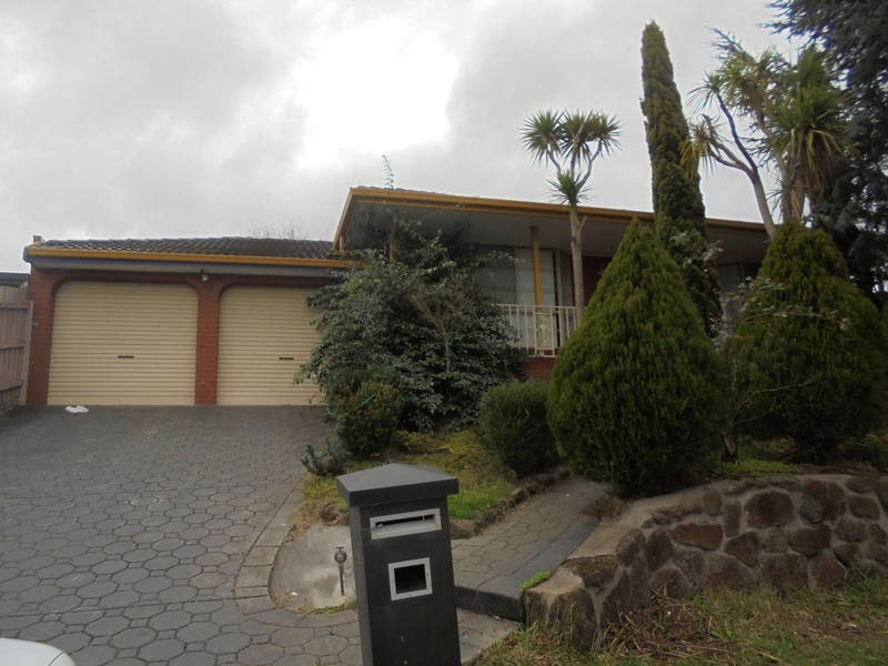 17 MAGNOLIA BLVD, Meadow Heights VIC 3048