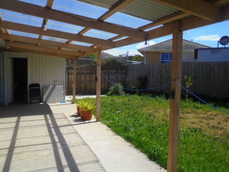 6 LALOR STREET, Dallas VIC 3047