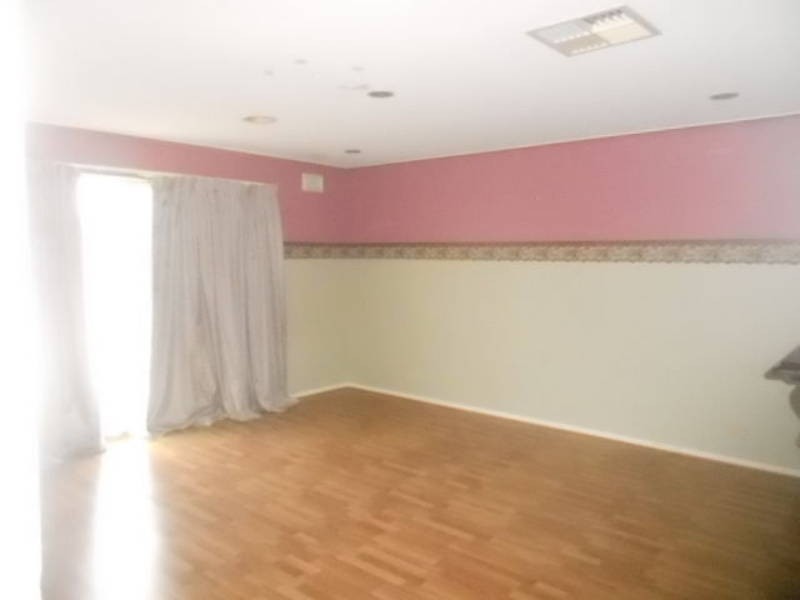 31  Delphinus Crescent, Roxburgh Park VIC 3064