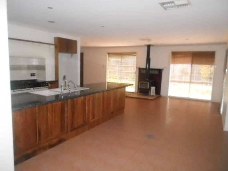 31  Delphinus Crescent, Roxburgh Park VIC 3064