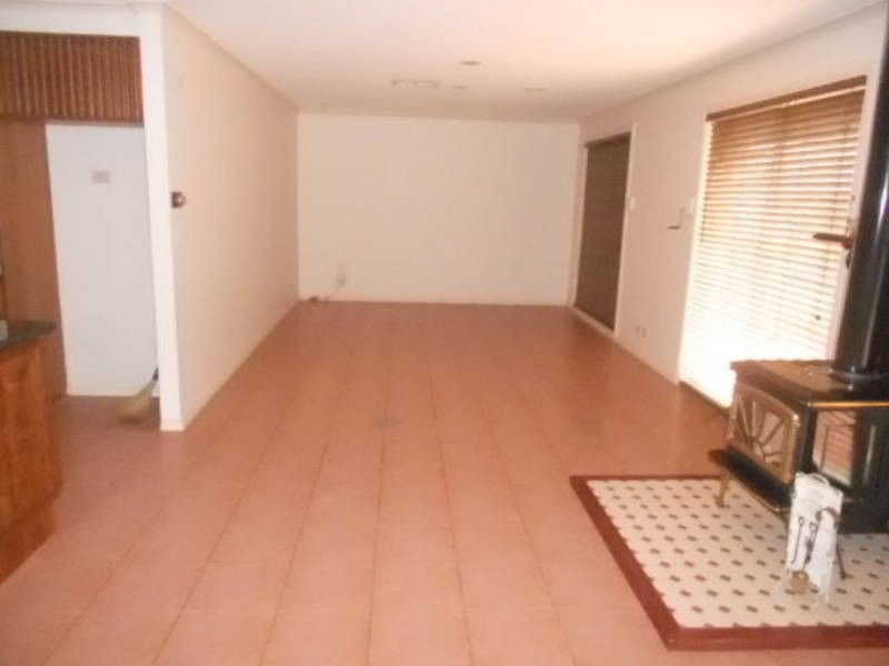 31  Delphinus Crescent, Roxburgh Park VIC 3064