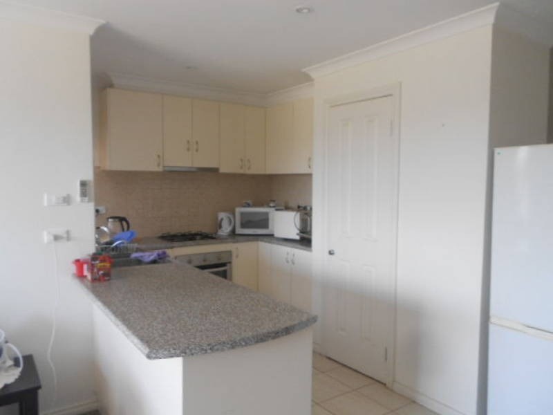 3/4-16 MELALEUCA DRIVE, Meadow Heights VIC 3048