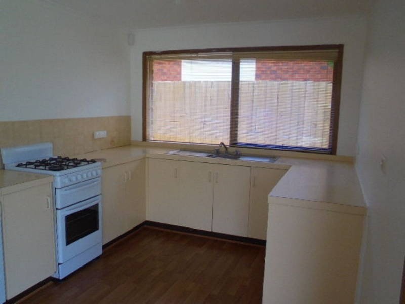 28  GILMOUR COURT, Meadow Heights VIC 3048