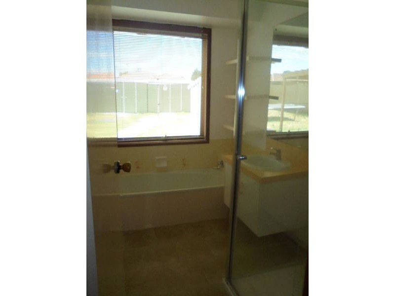 28  GILMOUR COURT, Meadow Heights VIC 3048