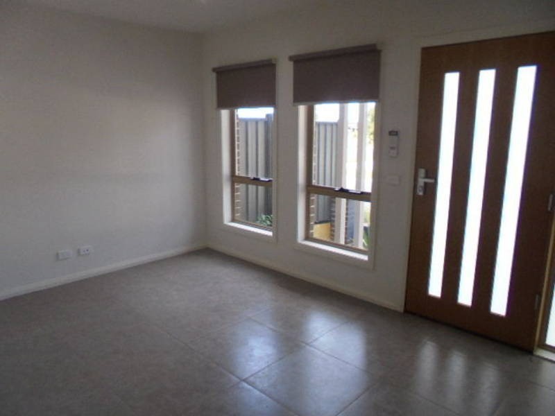 2 SAINT ROAD, Craigieburn VIC 3064