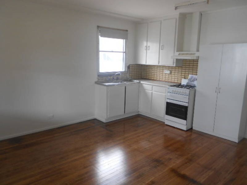 9 KIEWA CRESCENT, Dallas VIC 3047