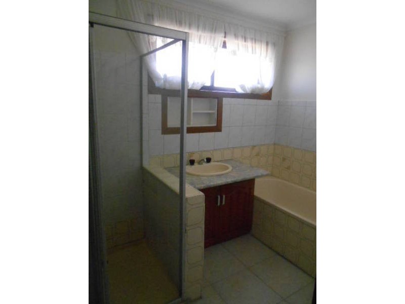 11 Haddon Court, Meadow Heights VIC 3048