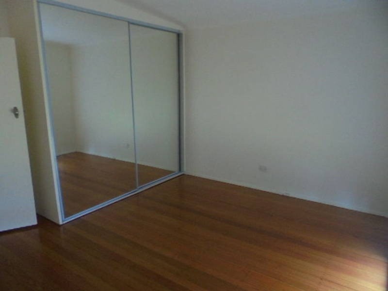 12 HAMPDEN STREET, Dallas VIC 3047