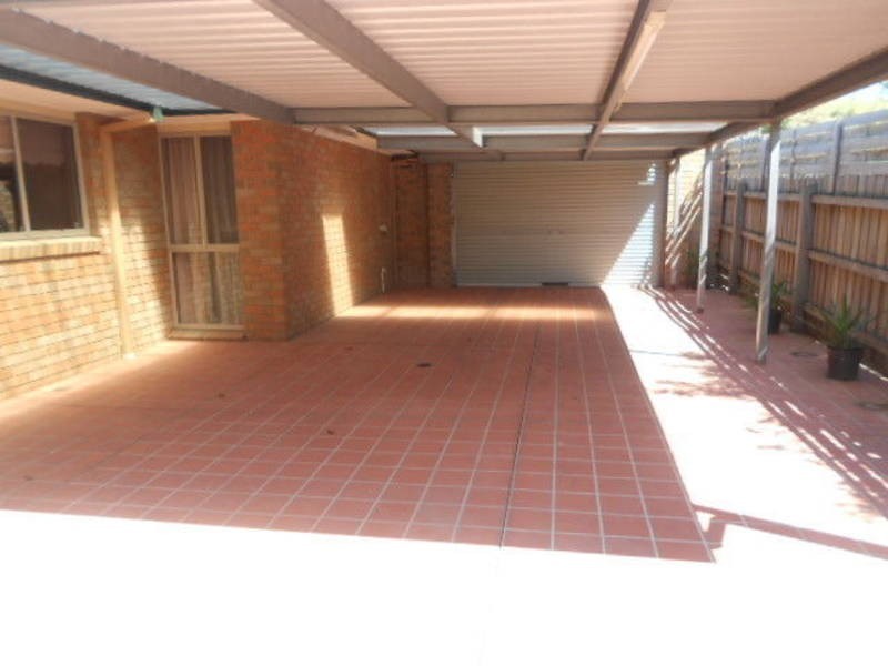 26 ORION WAY, Roxburgh Park VIC 3064