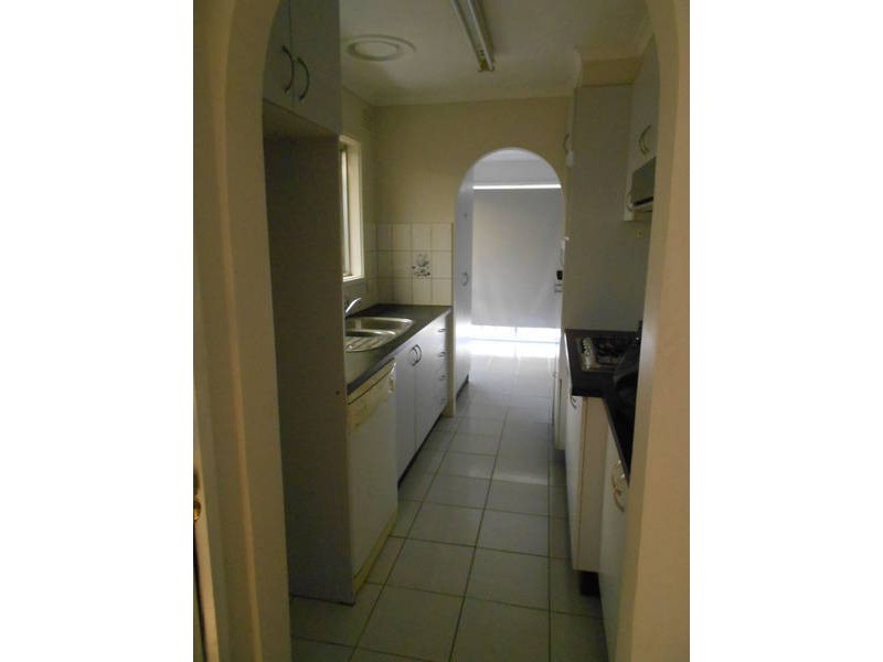 10 LUBECK COURT, Meadow Heights VIC 3048