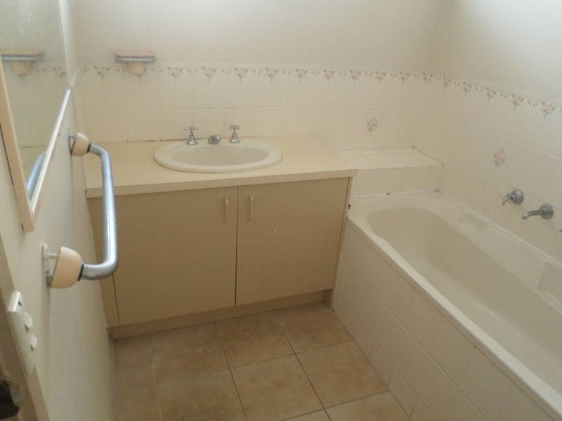 14 Heath Place, Meadow Heights VIC 3048