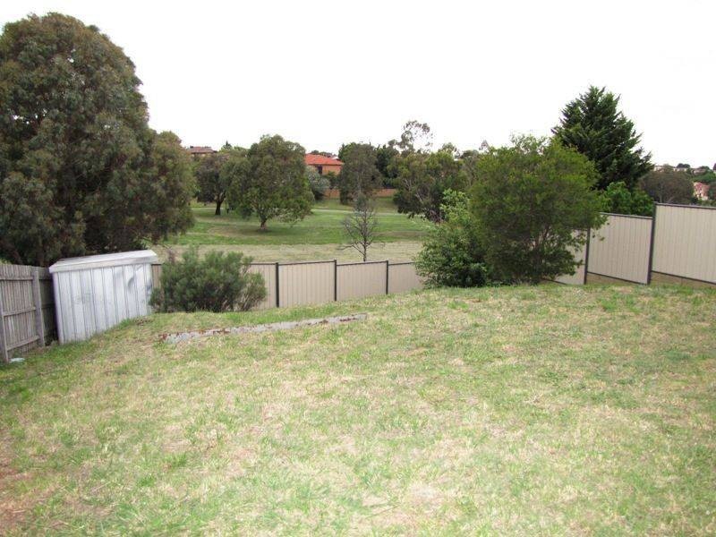 32 Magnolia Blvd, Meadow Heights VIC 3048
