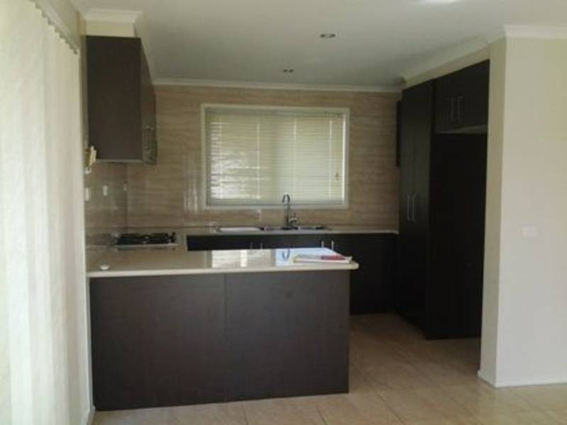 4 TARCOOLA AVENUE, Meadow Heights VIC 3048