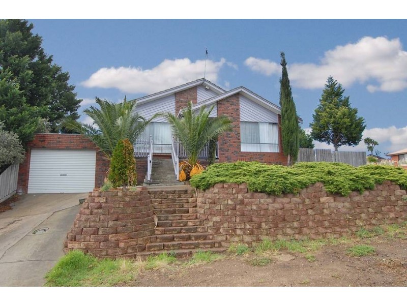 2 GREEN VALLEY GROVE, Meadow Heights VIC 3048