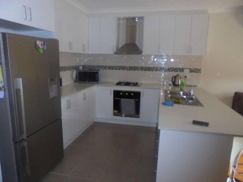 2/2 MUNRO COURT, Meadow Heights VIC 3048