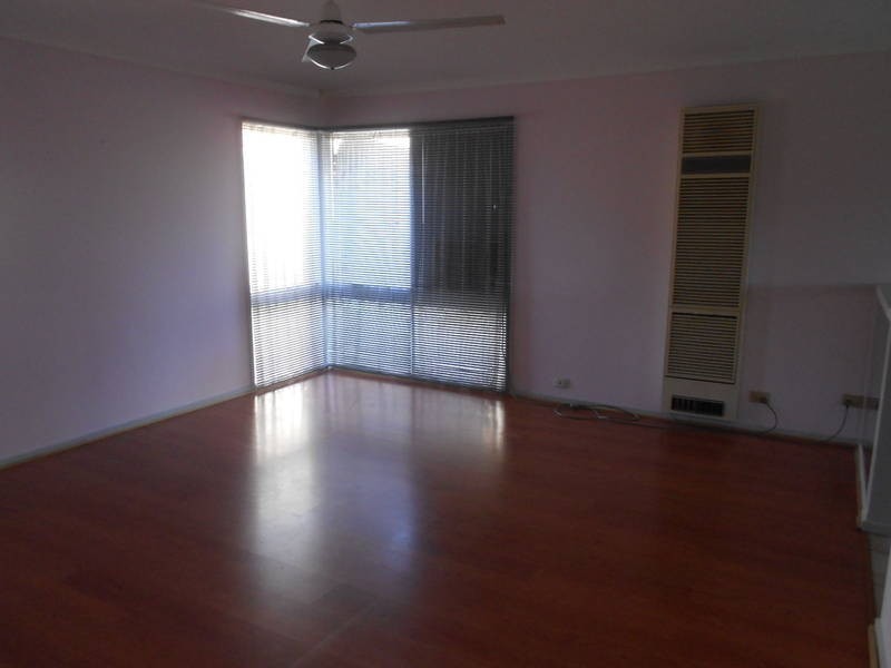 21 Castella Court, Meadow Heights VIC 3048