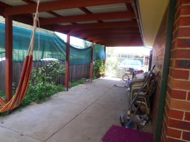 33 Bradman Drive, Meadow Heights VIC 3048