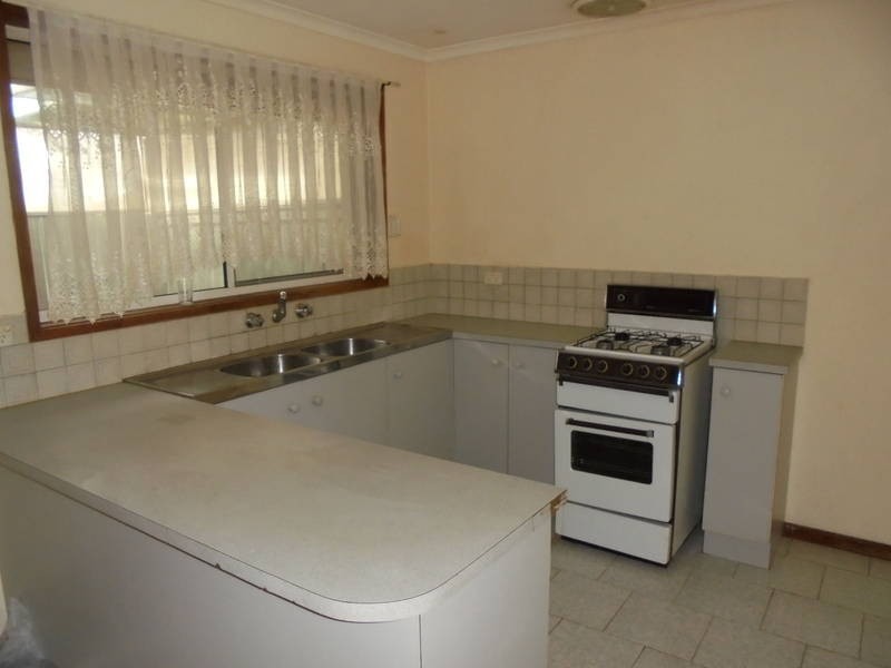 1/5 Paltara Crescent, Meadow Heights VIC 3048