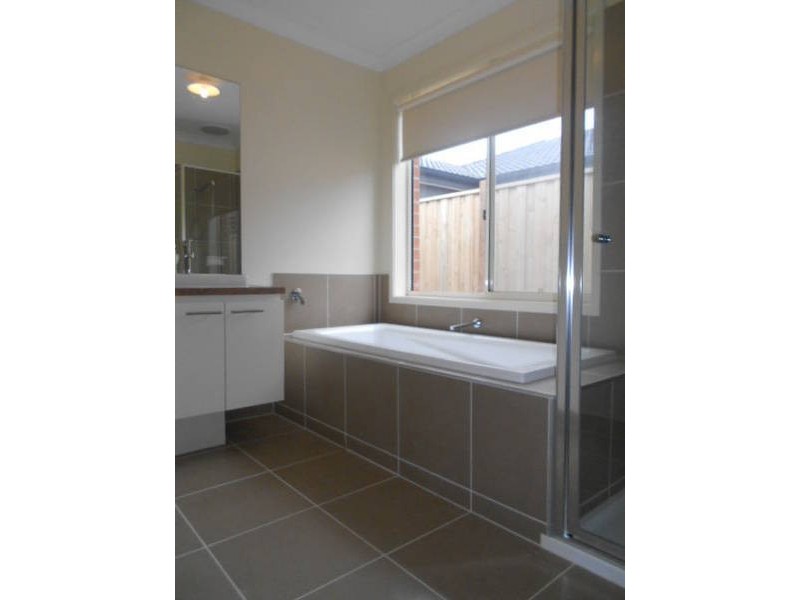 43 Cascade Avenue, Wallan VIC 3756