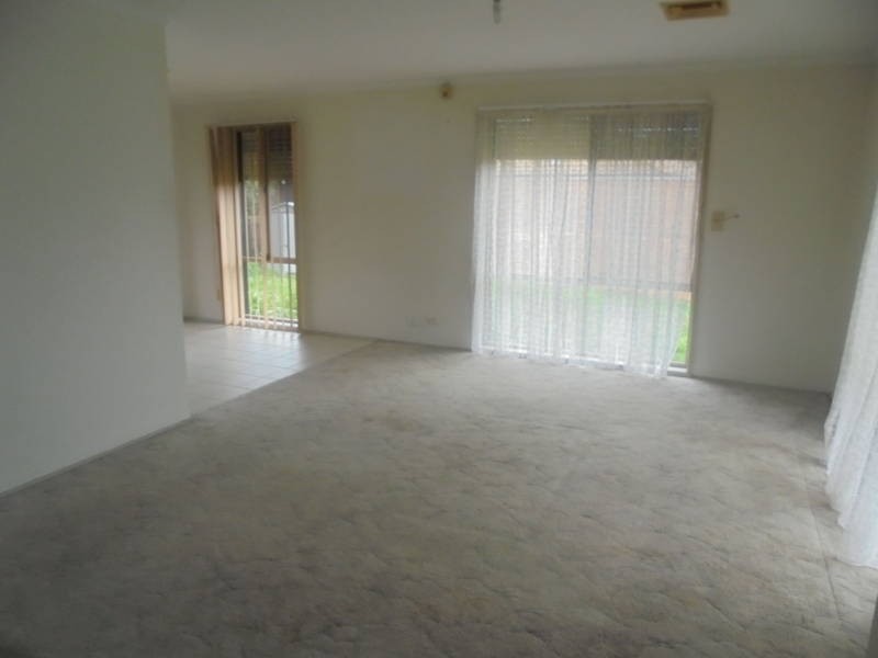 2 Rocklands Rise, Meadow Heights VIC 3048