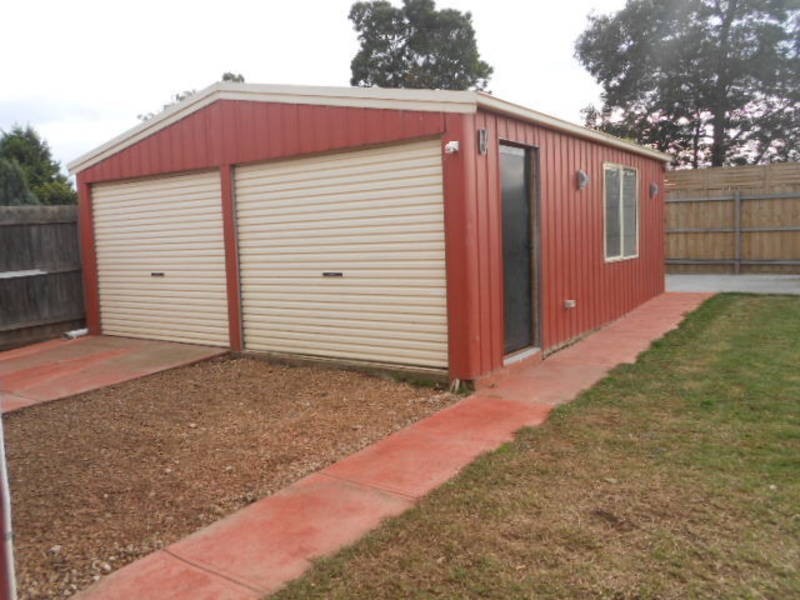 12 SERPENS COURT, Roxburgh Park VIC 3064