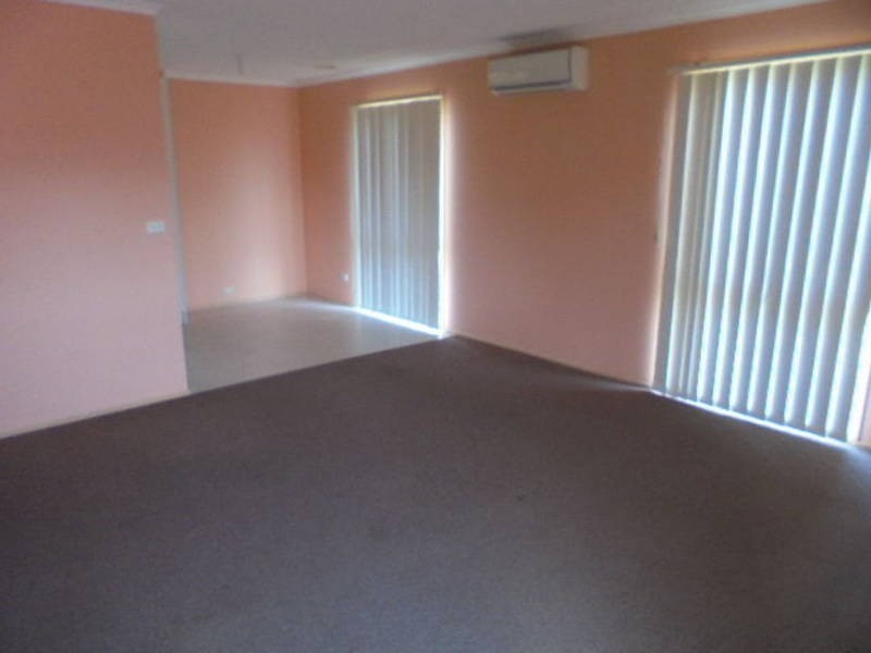 11 Rubus Court, Meadow Heights VIC 3048