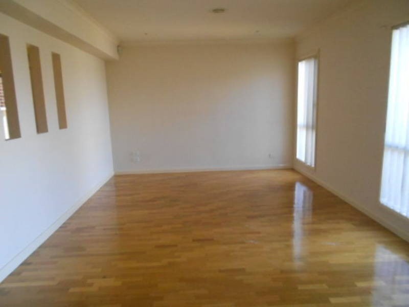 22 Brookvale Court, Roxburgh Park VIC 3064